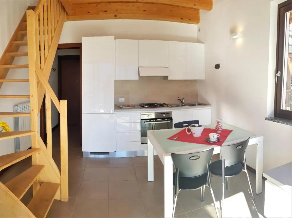 La Quiete 58 Maisonette Lake view by Gardadomusmea