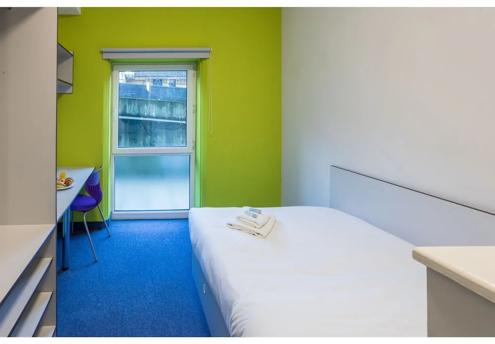 Luxury Rooms & Studios in Newcastle