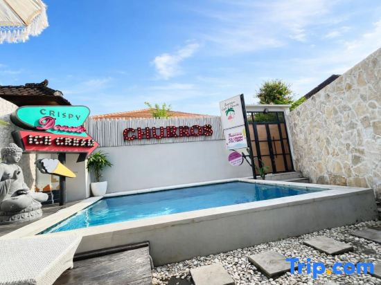 3BR Canggu Batu Belig Tropicana Villa - Walk to Beach