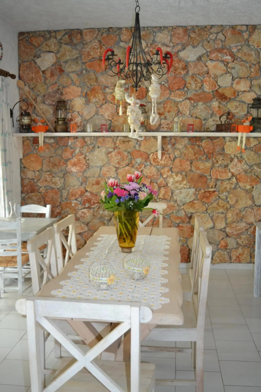 Hotel Irini