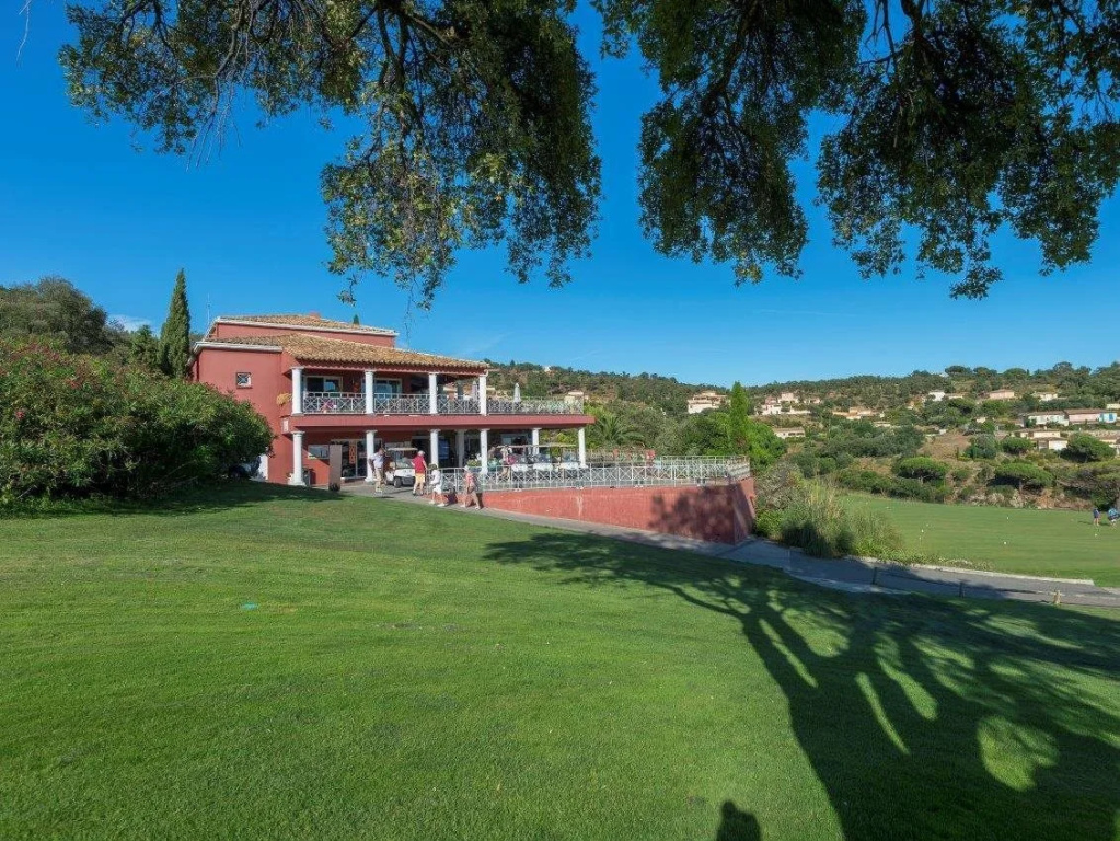 Amarante Golf Plaza