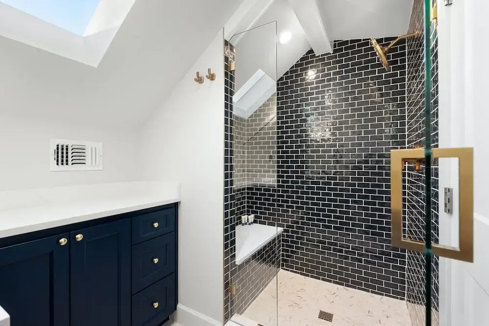 Gated 5 Bedroom Walkable to East Austin