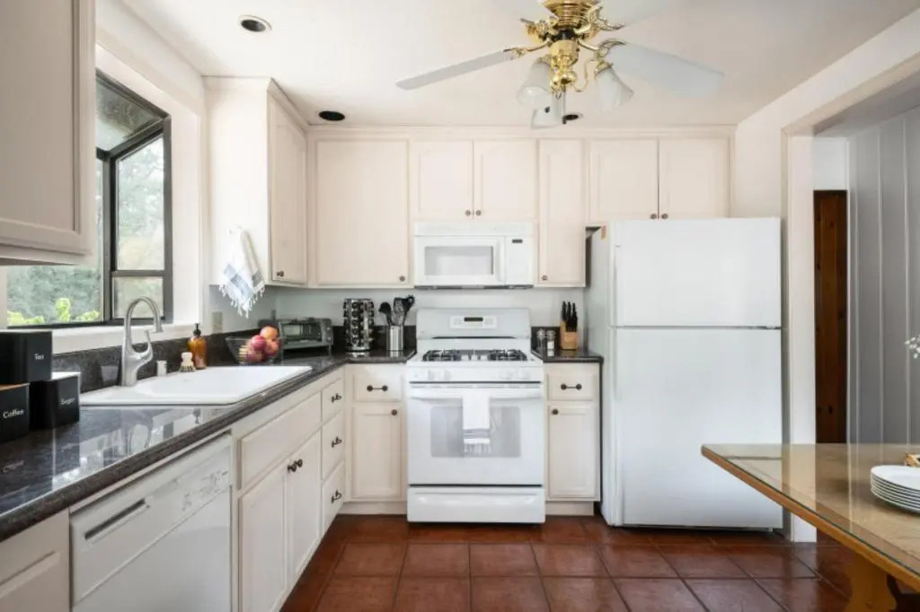 Cougar Lodge by AvantStay Private Character Cabin in Big Bear w Large Patio