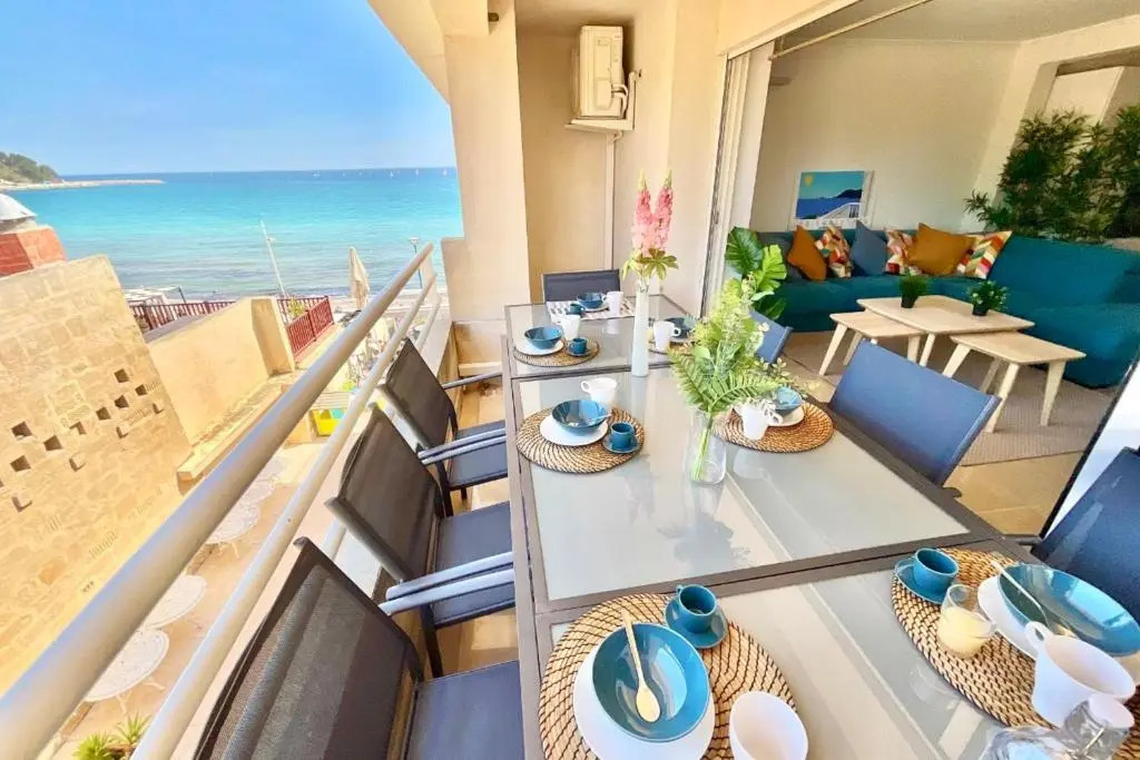 Magnificent 85m With BalconyIn Front Of Sea