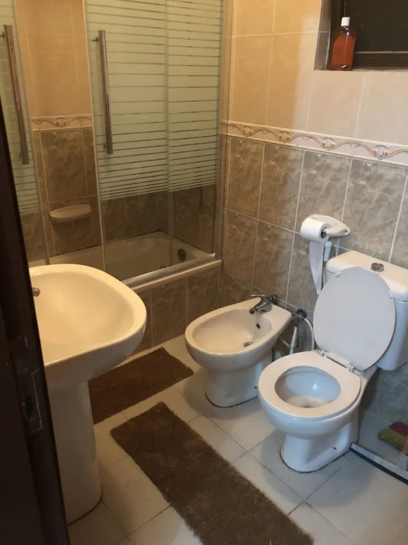 Yasmeen Apartment