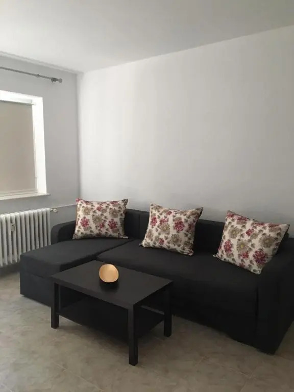 Apartament spatios cu 2 camere,City Park Mall,aproape de Mamaia