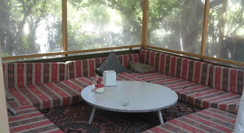 Rose Pension
