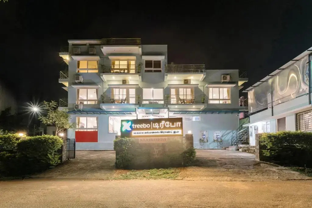 Treebo SNS Grand Inn With Swimming Pool