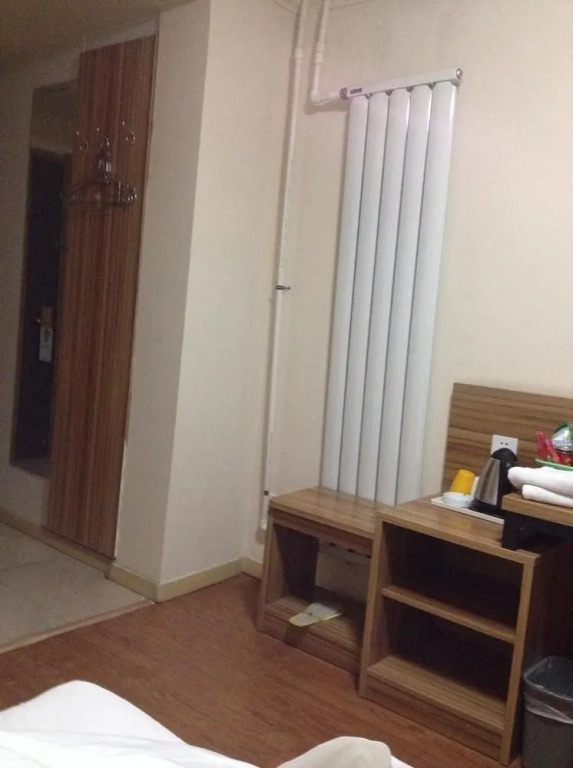 Eaka hotel