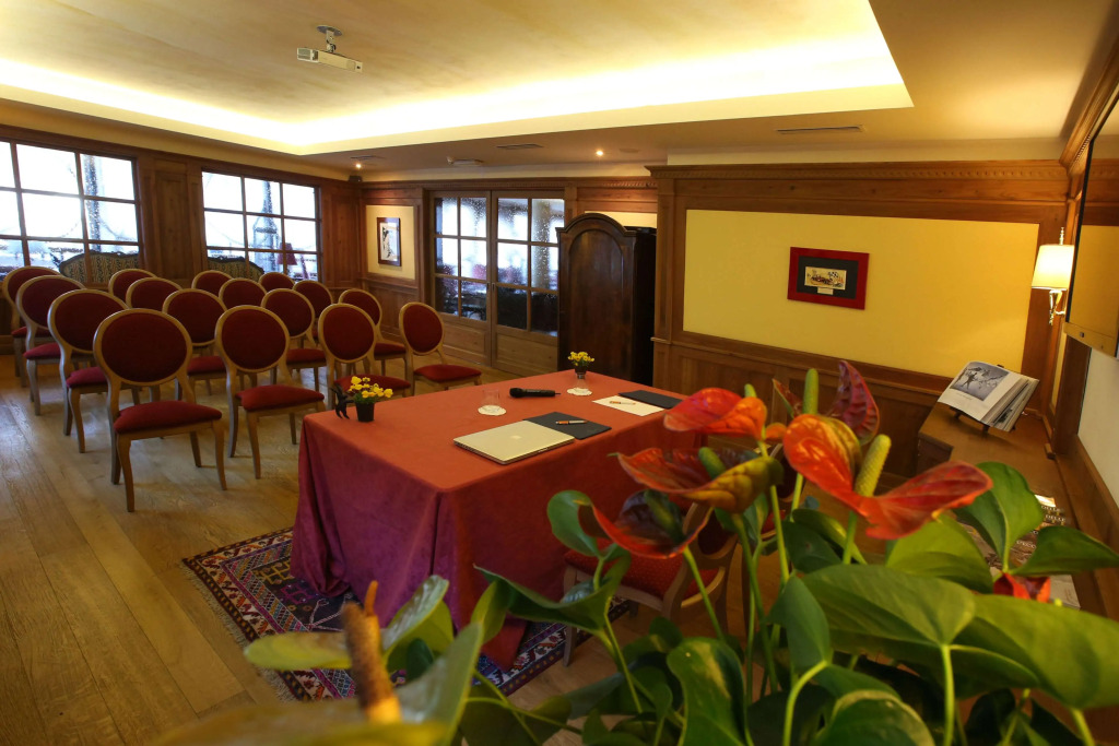 Alpen Suite Hotel
