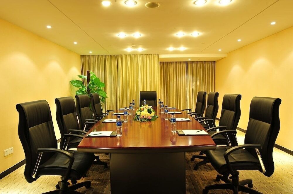 Howard Johnson Executive Suites Xuhui Shanghai