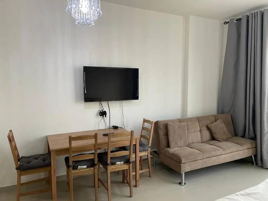 Beautiful Studio Apartment In Al Marjan Island