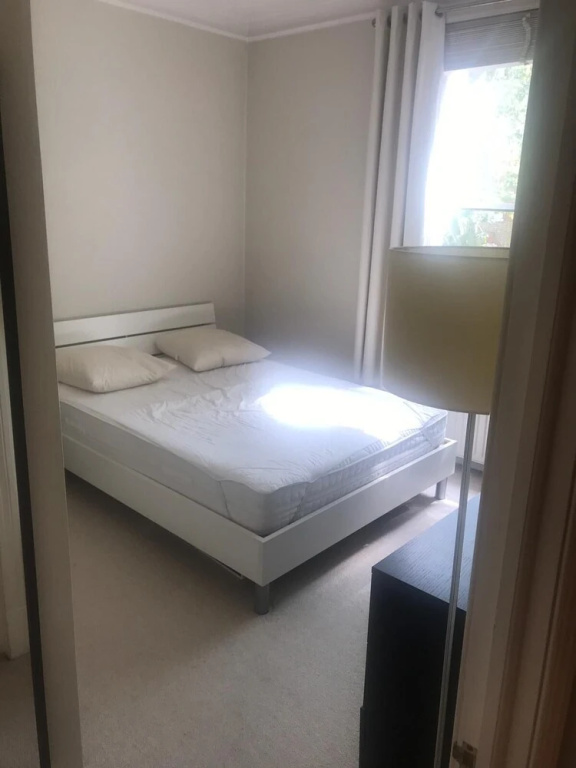 Beautiful one bedroom in Kensington