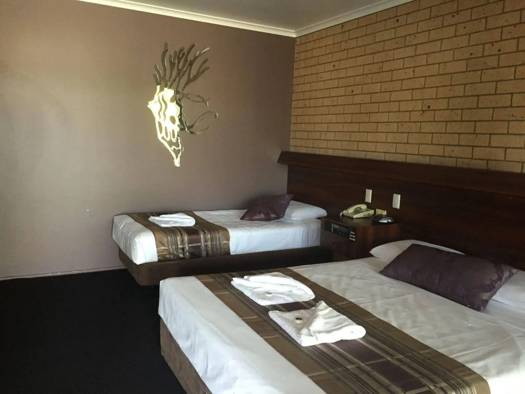 Sarina Motor Inn