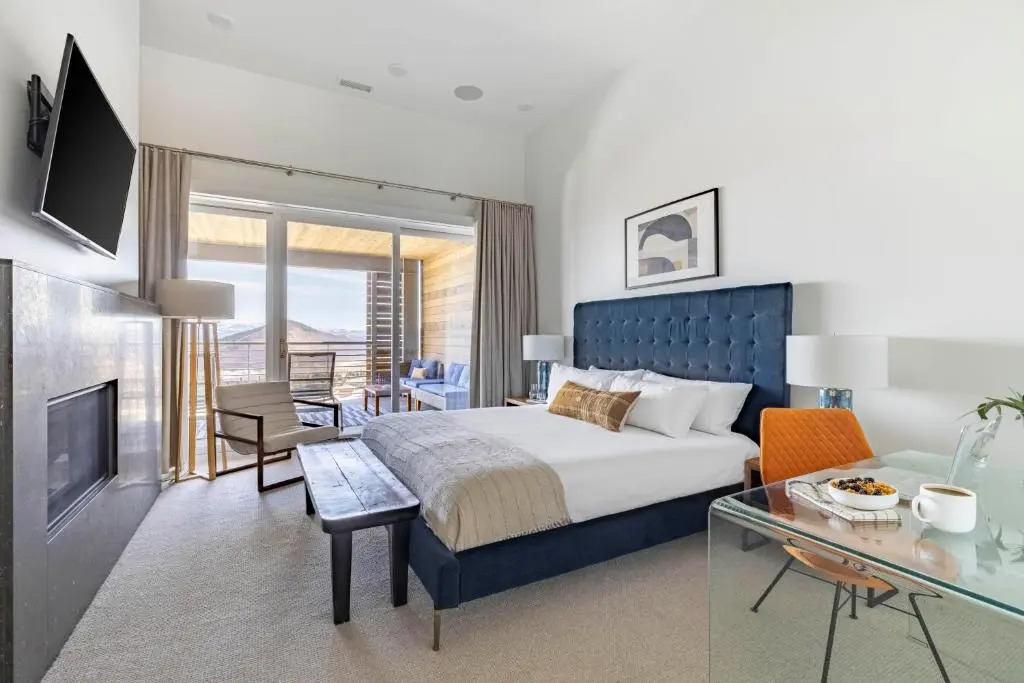 Silverado by Avantstay Snowboarder's & Skiers Paradise w/ Hot Tub, Views & Easy Slope Access!