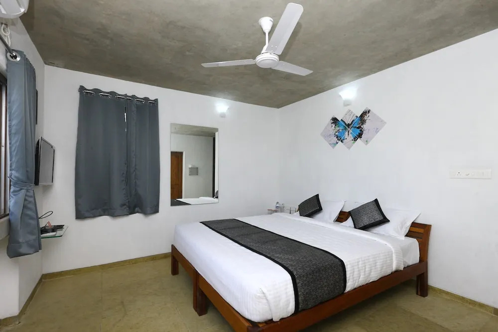 OYO 10054 Elite Inn