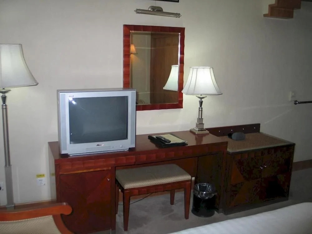 Golden Sail Hotel