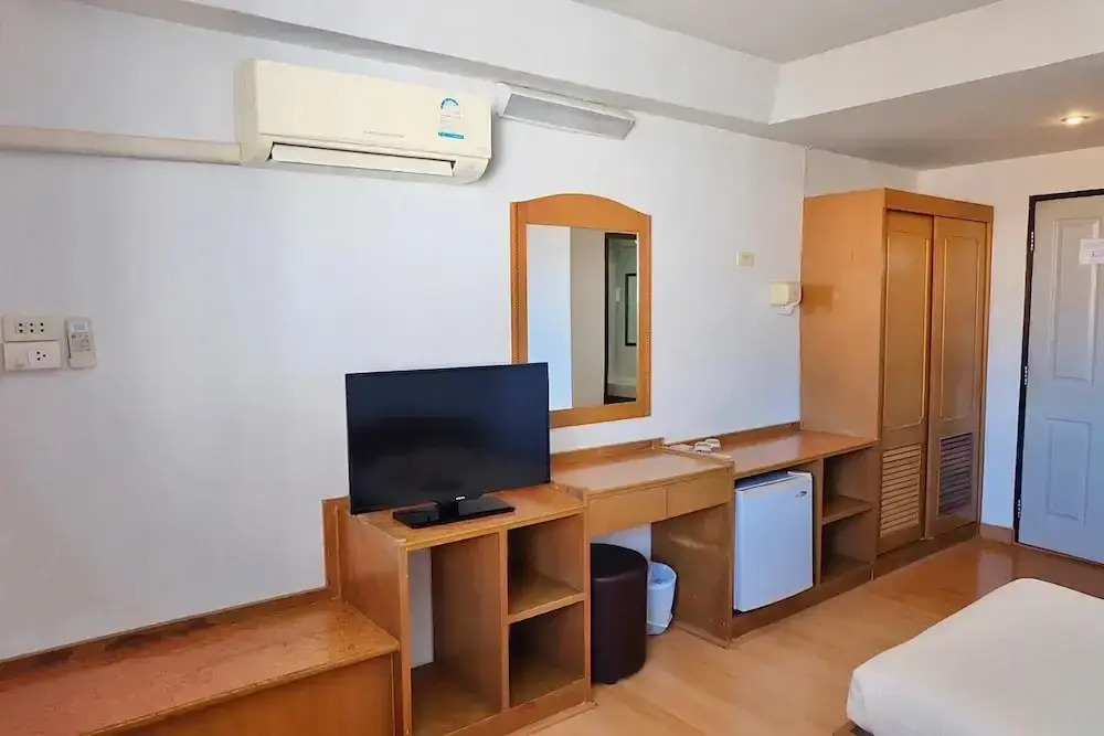 U-Thong Hotel