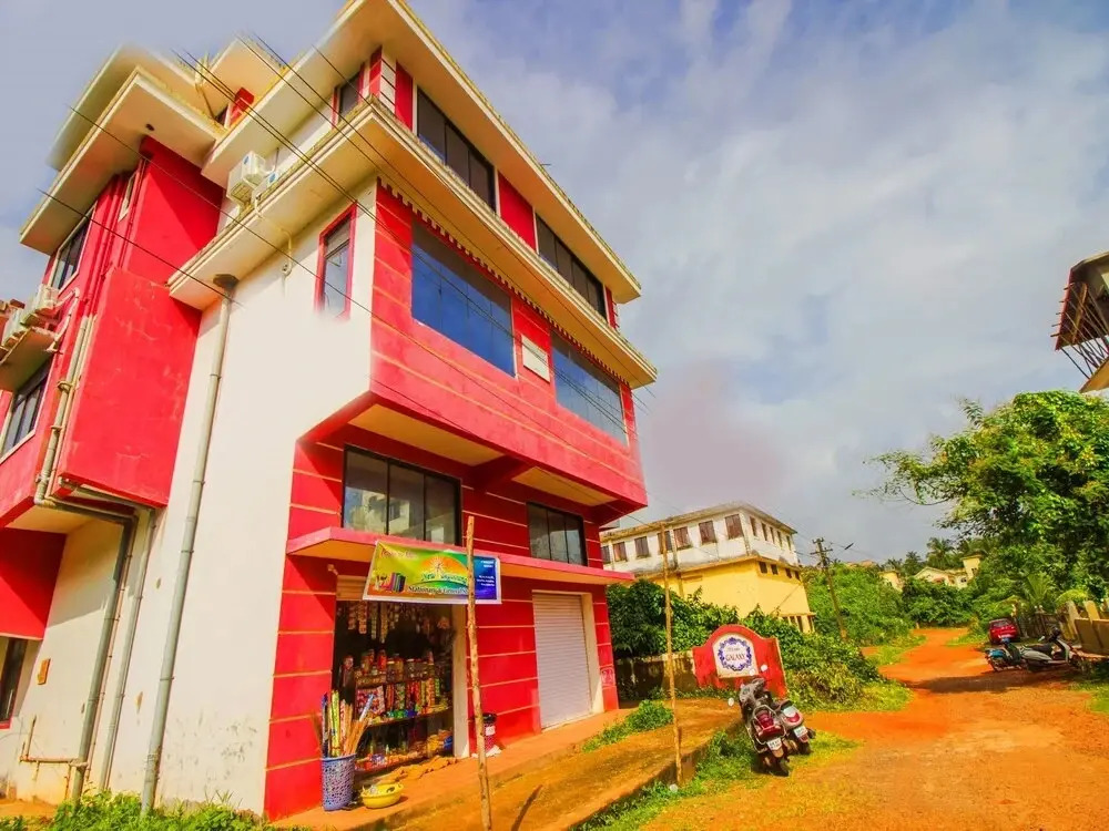 Oyo Home 18351 Luxurious Stay