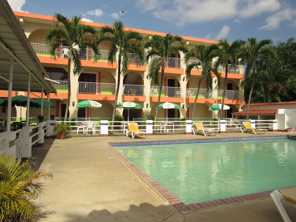 Hotel Perichis