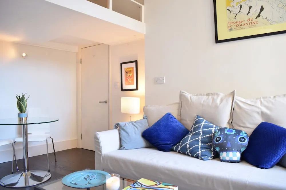 1 Bedroom Flat in Notting Hill With Mezzanine