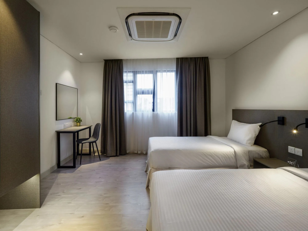 Magazine Vista Hotel Managed by The Ascott Limited
