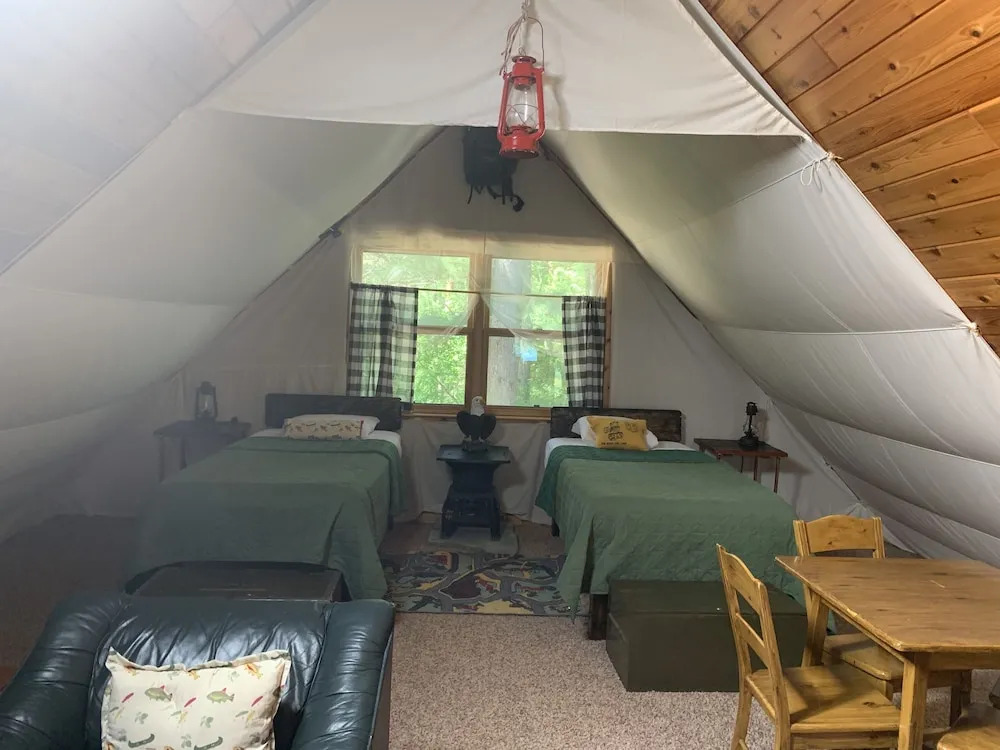Katherine Lake Lodge