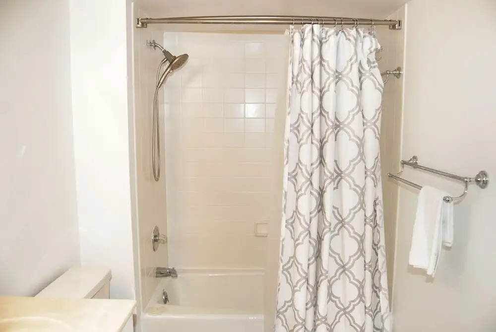 NORTH HAMPTON 1105 3 BEDROOM 3 BATH OCEAN VIEW Condo by RedAwning