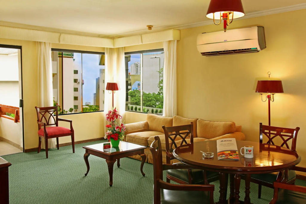 Yotau All Suites Hotel