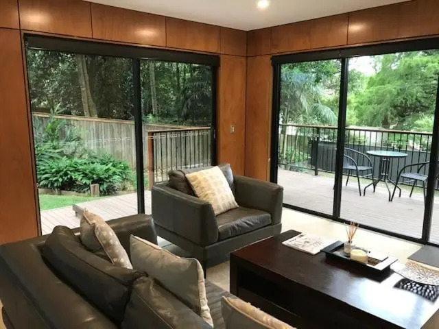 Springbrook25 Pet friendly House