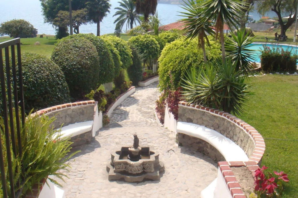 Bahía Del Lago
