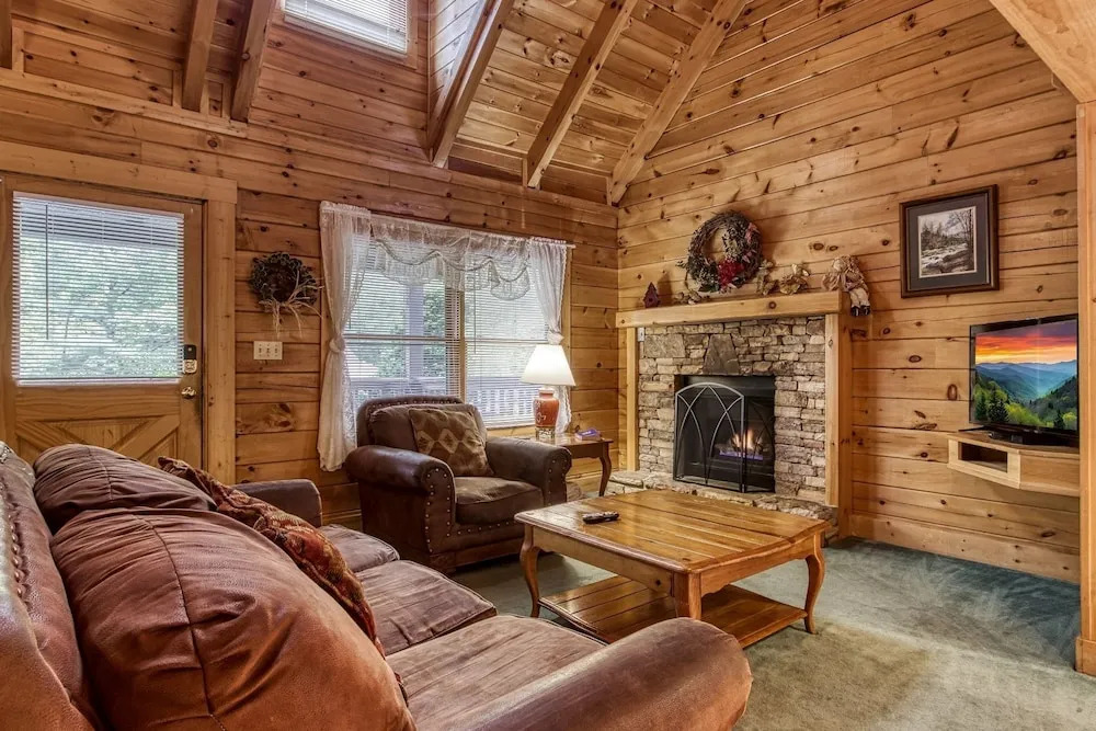 ER2 - Heavenly View Great location! - Close to town! cabin