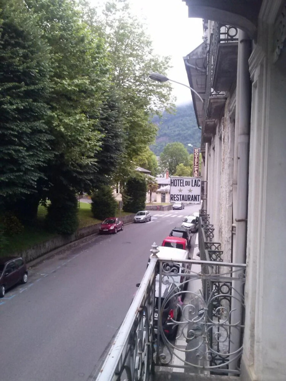 Apartment With 2 Bedrooms in Bagneres-de-luchon, With Wonderful Lake V