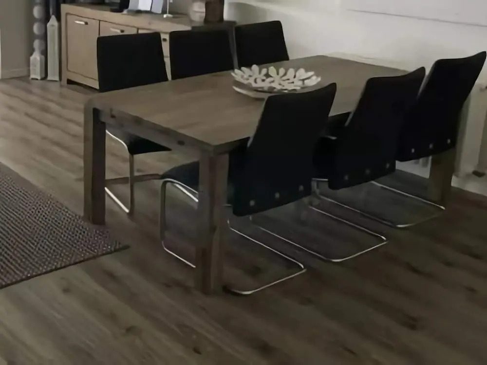 Apartment With Balcony on the Upper Floor