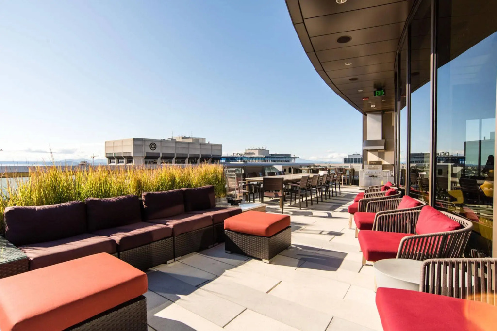Furnished Apartments on Pine Street