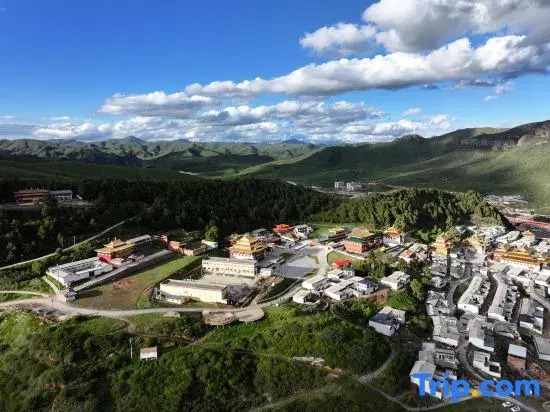 Langmu Temple Yixinju Inn