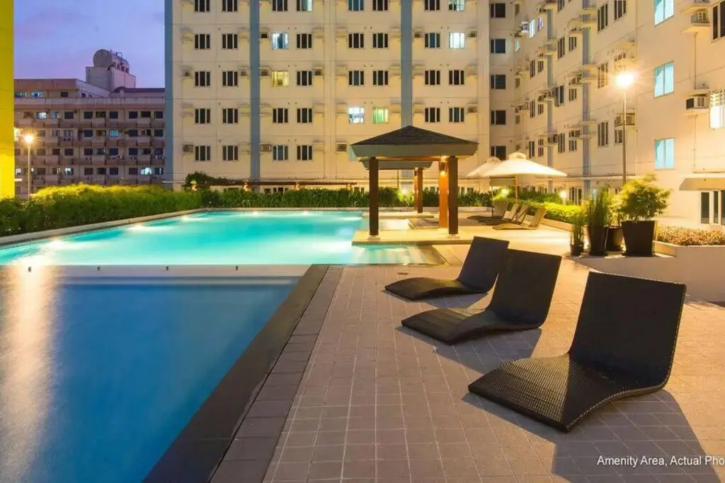 Huge A2J Executive Luxury 1BR Suite Near ABS CBN