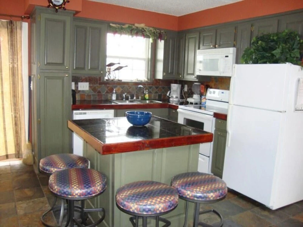 Pelican Bay 4 Br home by RedAwning