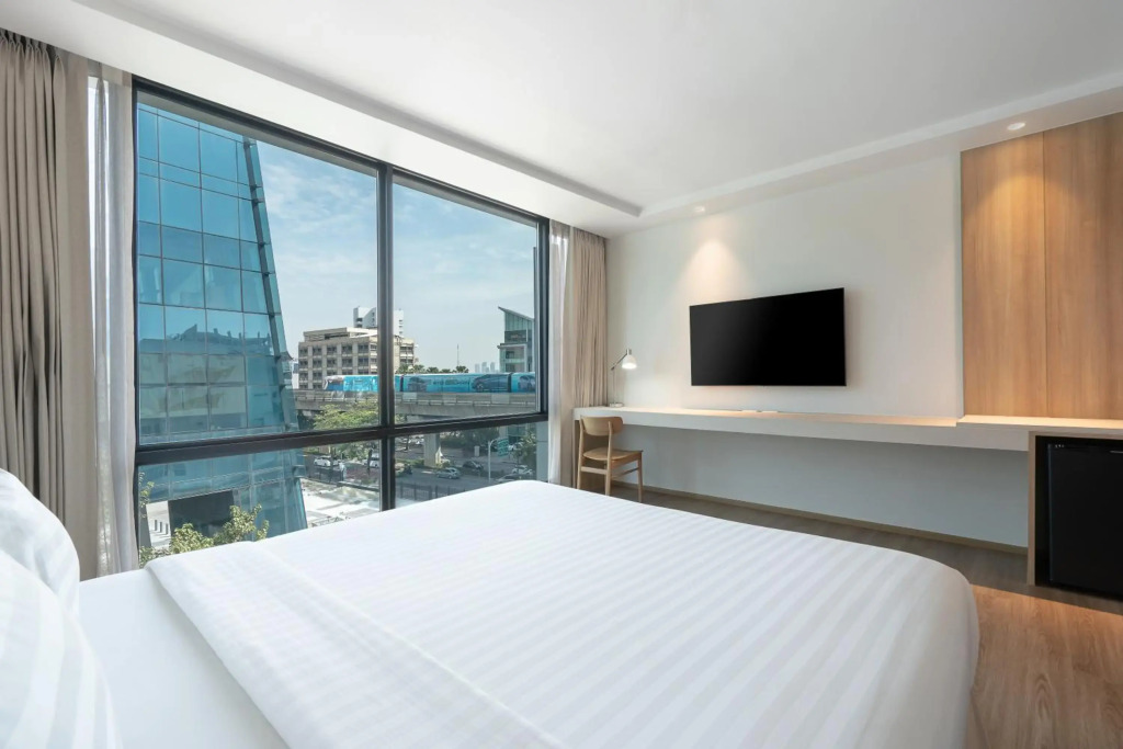 VIC 3 Bangkok Hotel