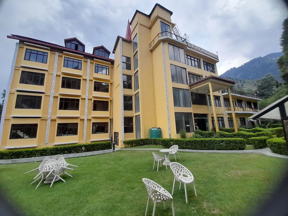 Royal Park Resort