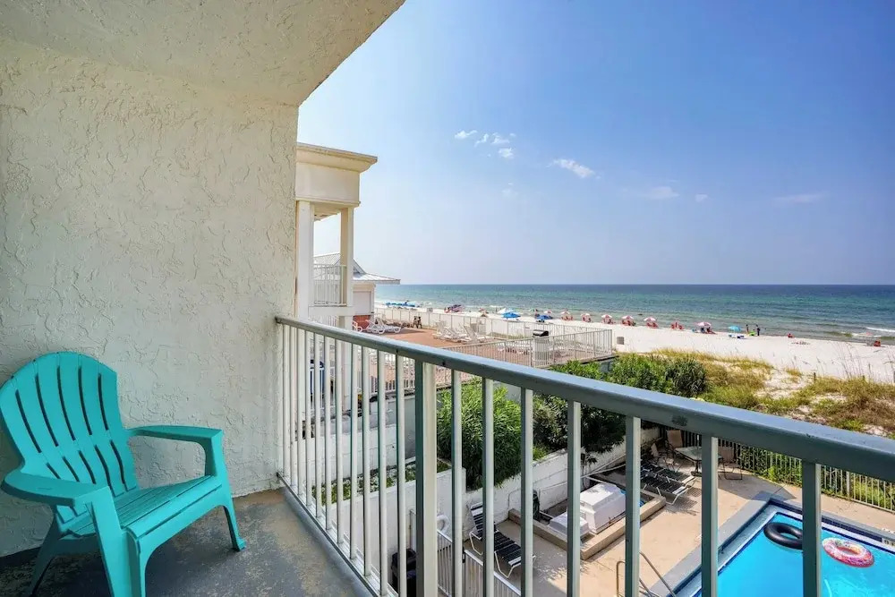 Sun-kissed by Avantstay Beachfront Access
