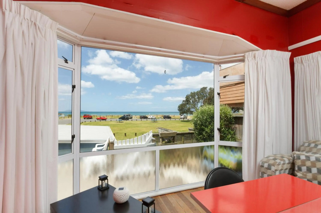 Seasong - Waihi Beach Holiday Home