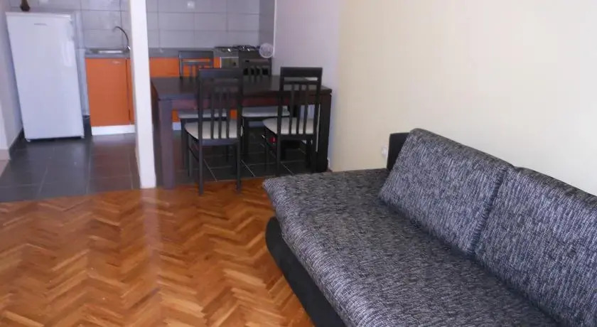 Apartments D & P
