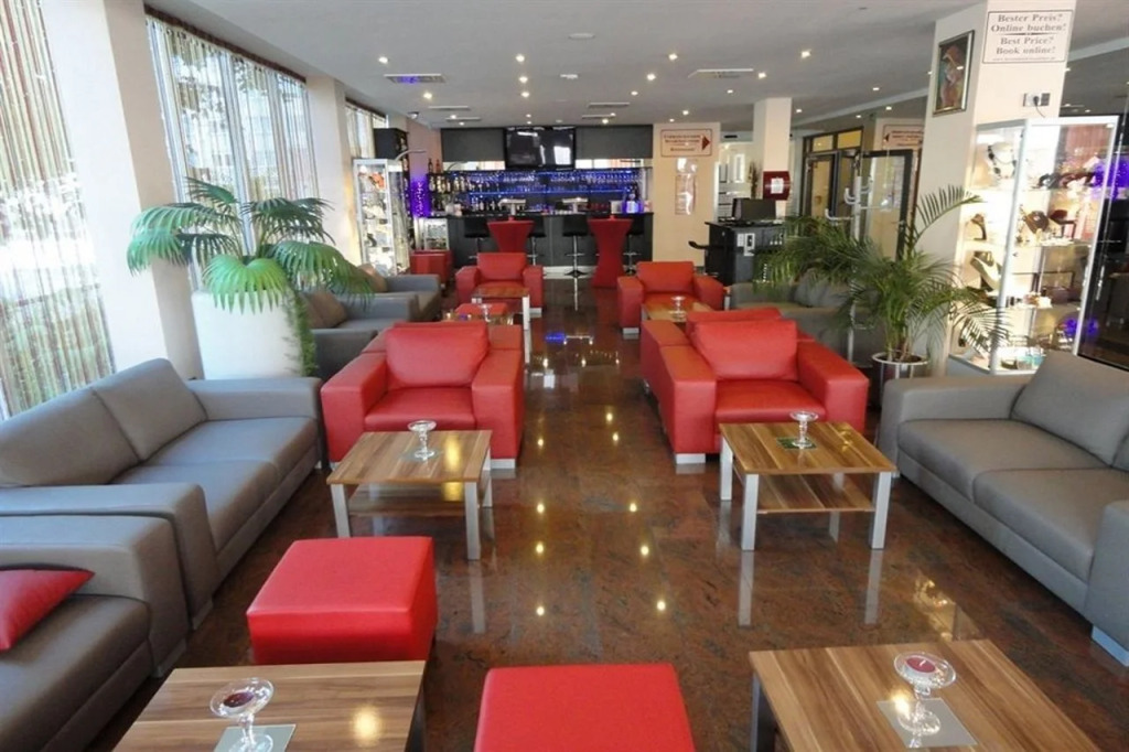 Grand Hotel Dream Main City Center