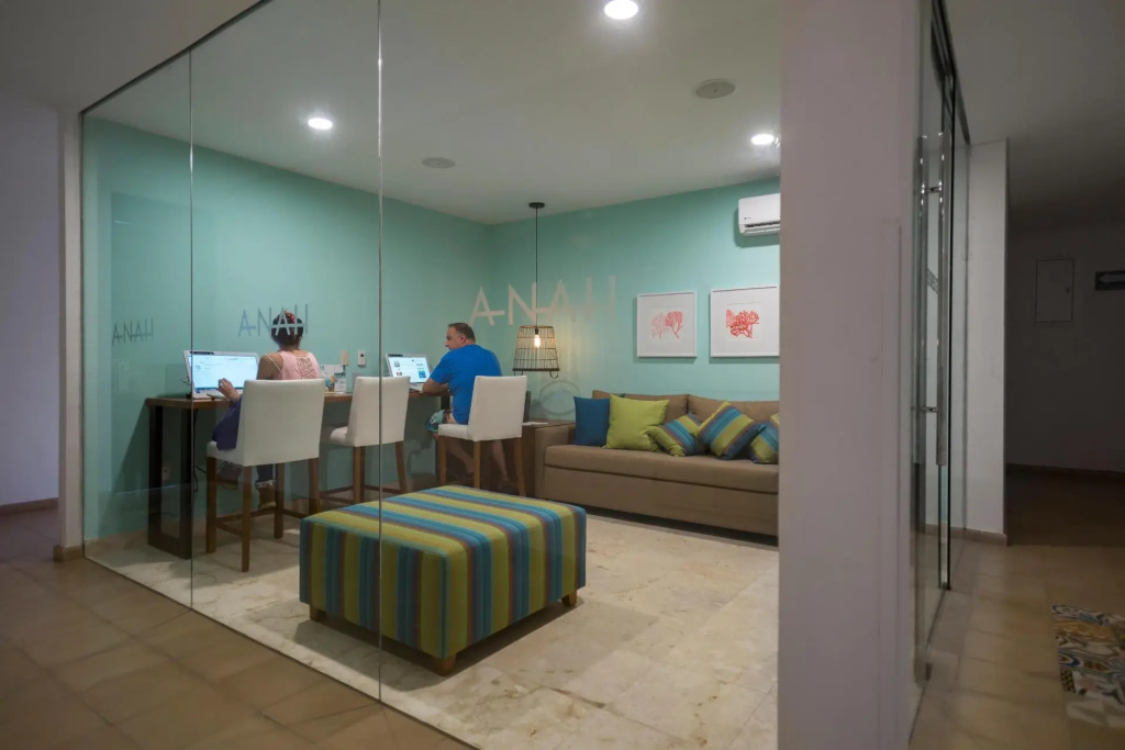Anah Suites