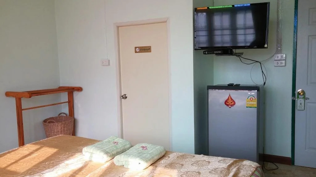 Heun Baan Rong Khun Resort