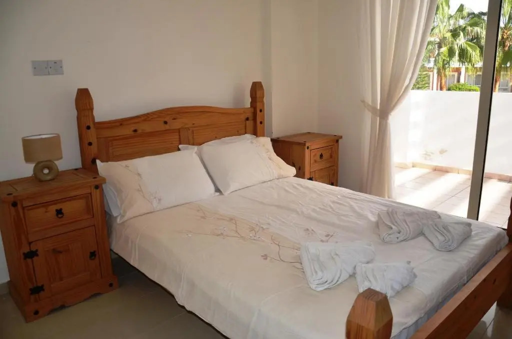 Top floor, 2 bedroom apartment Vanessa D204, FREE WIFI, village view
