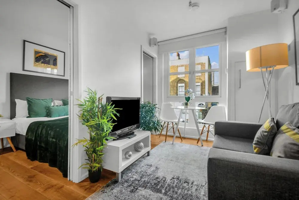 Classic One Bedroom Apartment in Camden