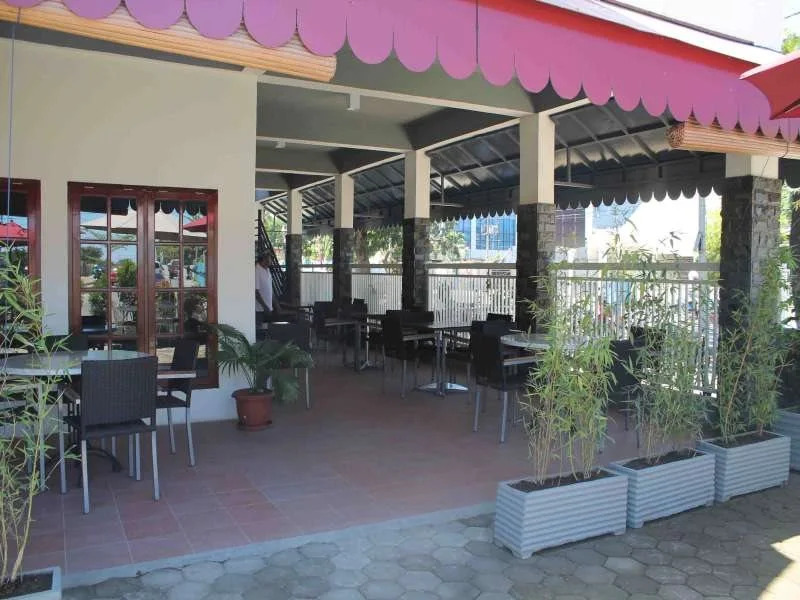 Hotel Kenari Pantai