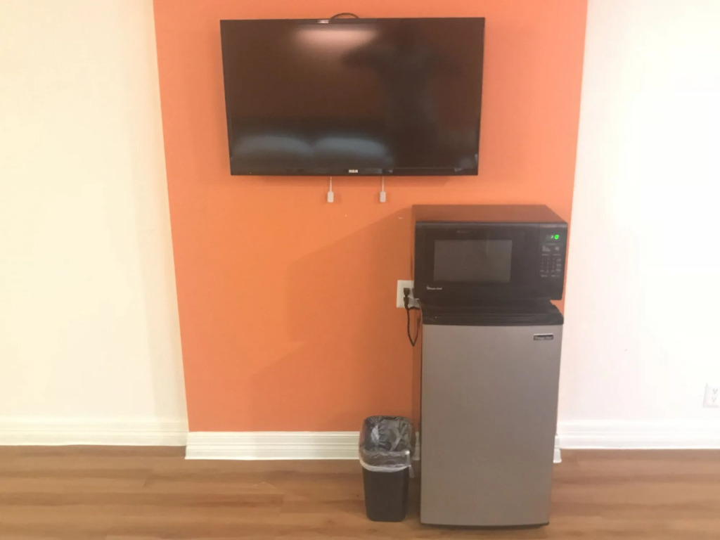 Motel 6-Houston, TX - East